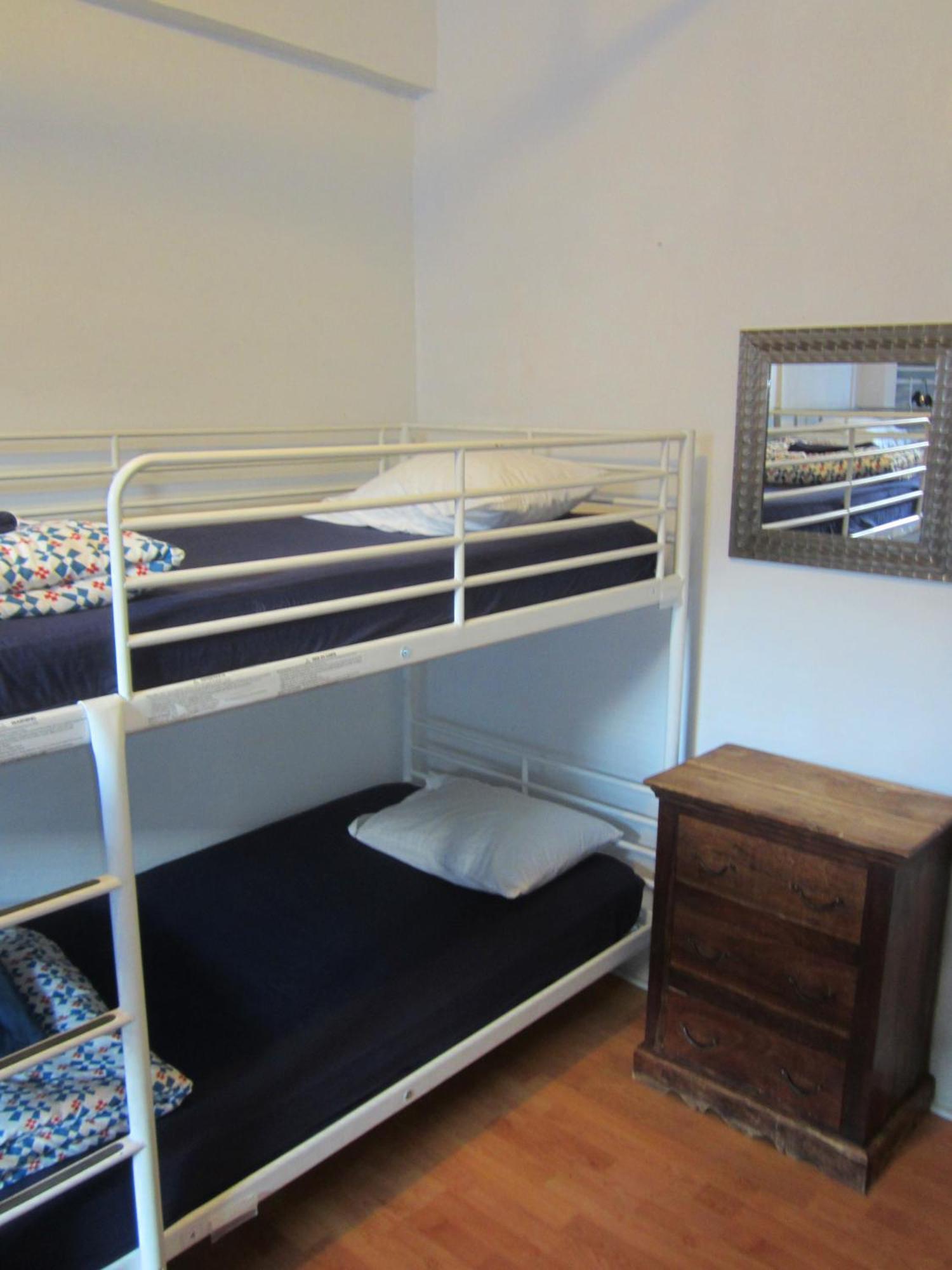 St Clair Hostel Vancouver Szoba fotó