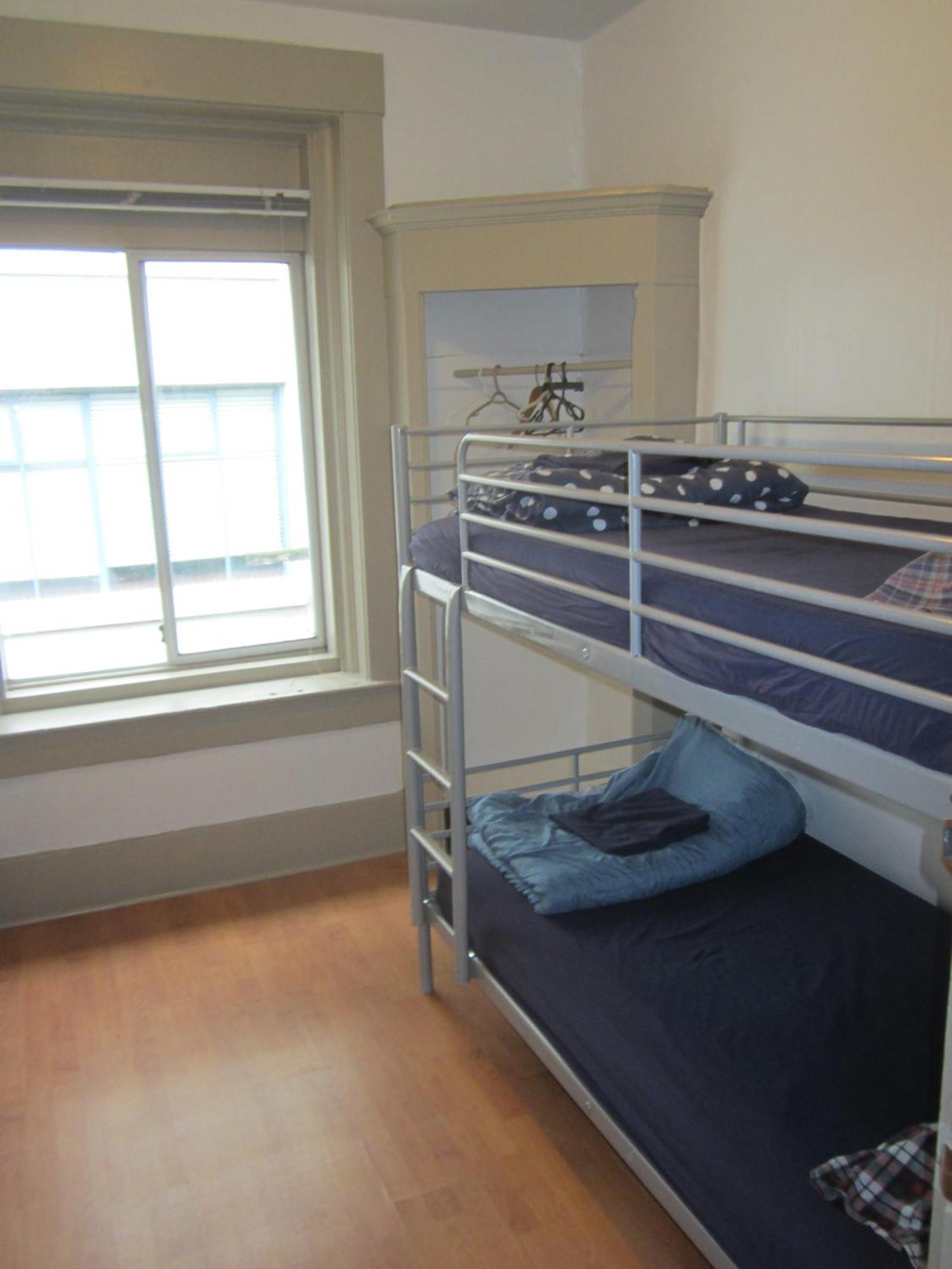 St Clair Hostel Vancouver Szoba fotó
